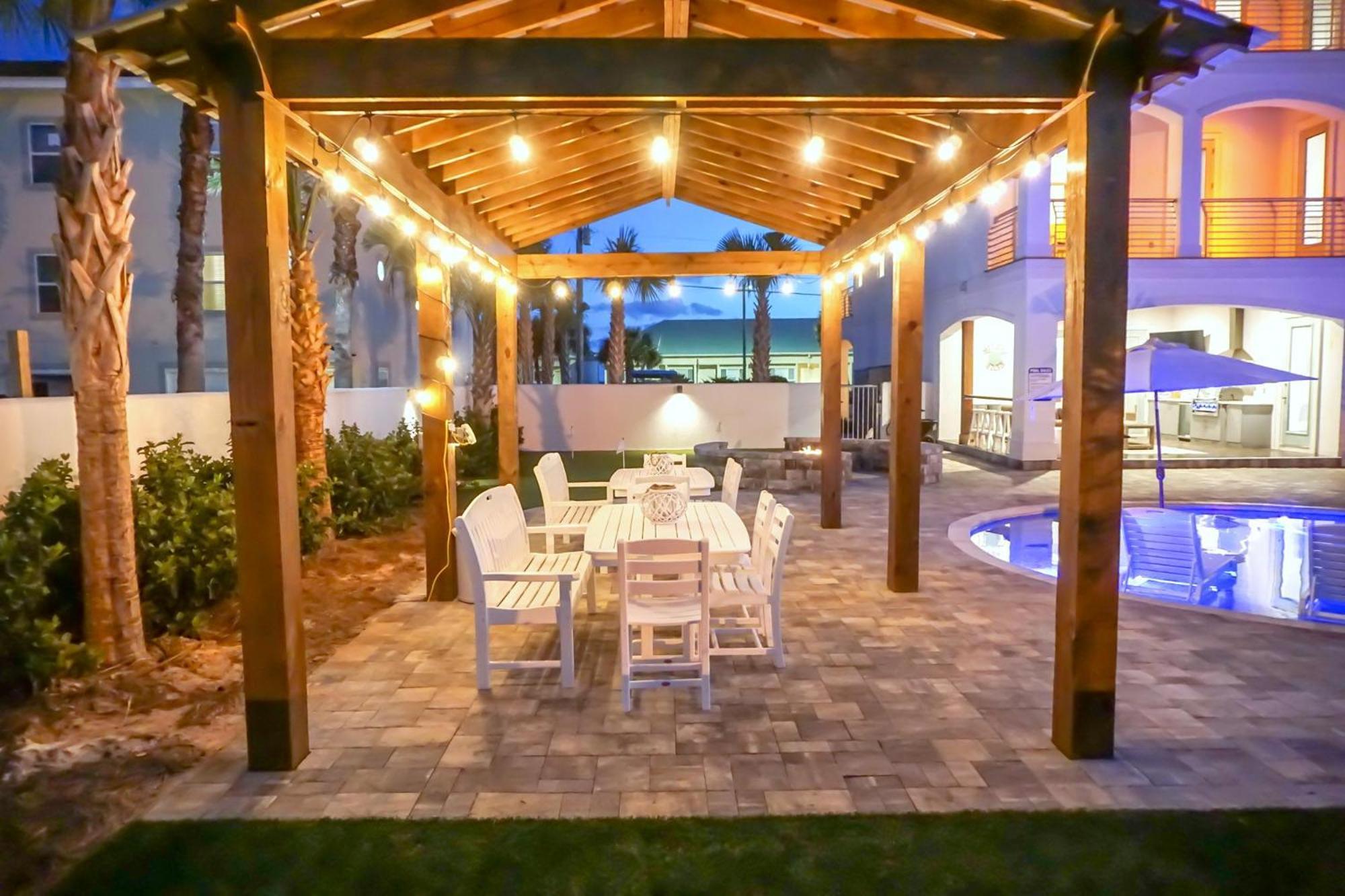 Gray Whale Villa เดสติน ภายนอก รูปภาพ
